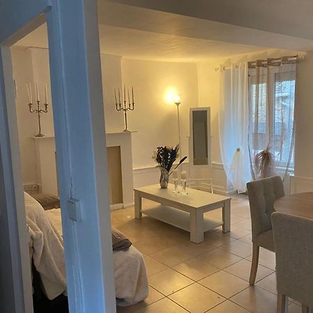La Reine Apartamento Avranches Exterior foto